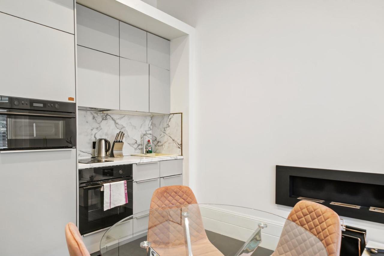 1 & 2 Bed Cosy Apartments Next To Earls Court Free Wifi Лондон Екстериор снимка