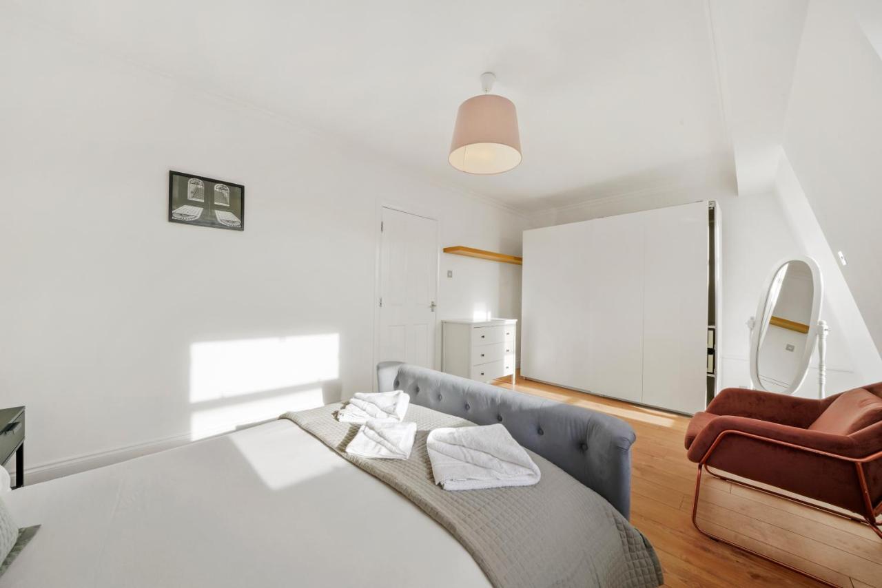 1 & 2 Bed Cosy Apartments Next To Earls Court Free Wifi Лондон Екстериор снимка