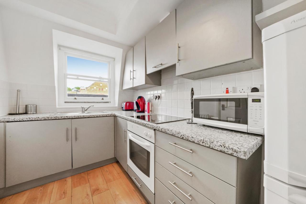 1 & 2 Bed Cosy Apartments Next To Earls Court Free Wifi Лондон Екстериор снимка